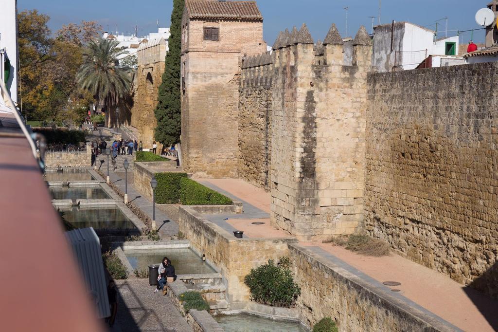 Apartamento El Balcon De La Muralla กอร์โดบา ภายนอก รูปภาพ